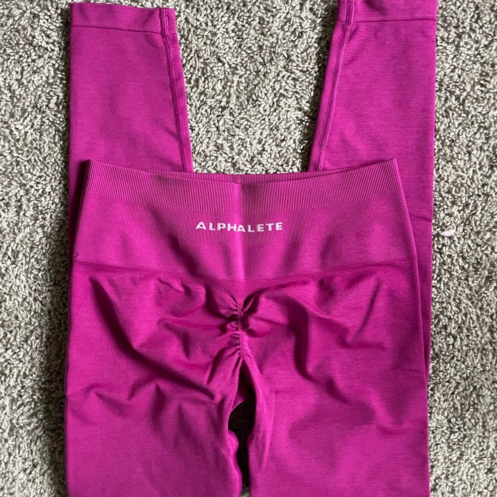 Alphalete amplify leggings!